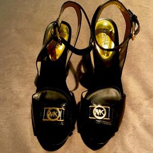 Michael Kors 3” Wedge platform heels Size 10